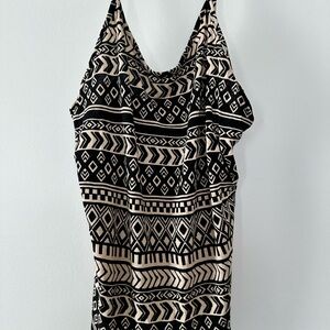 Forever 21 Black and Cream Geometric Print Top